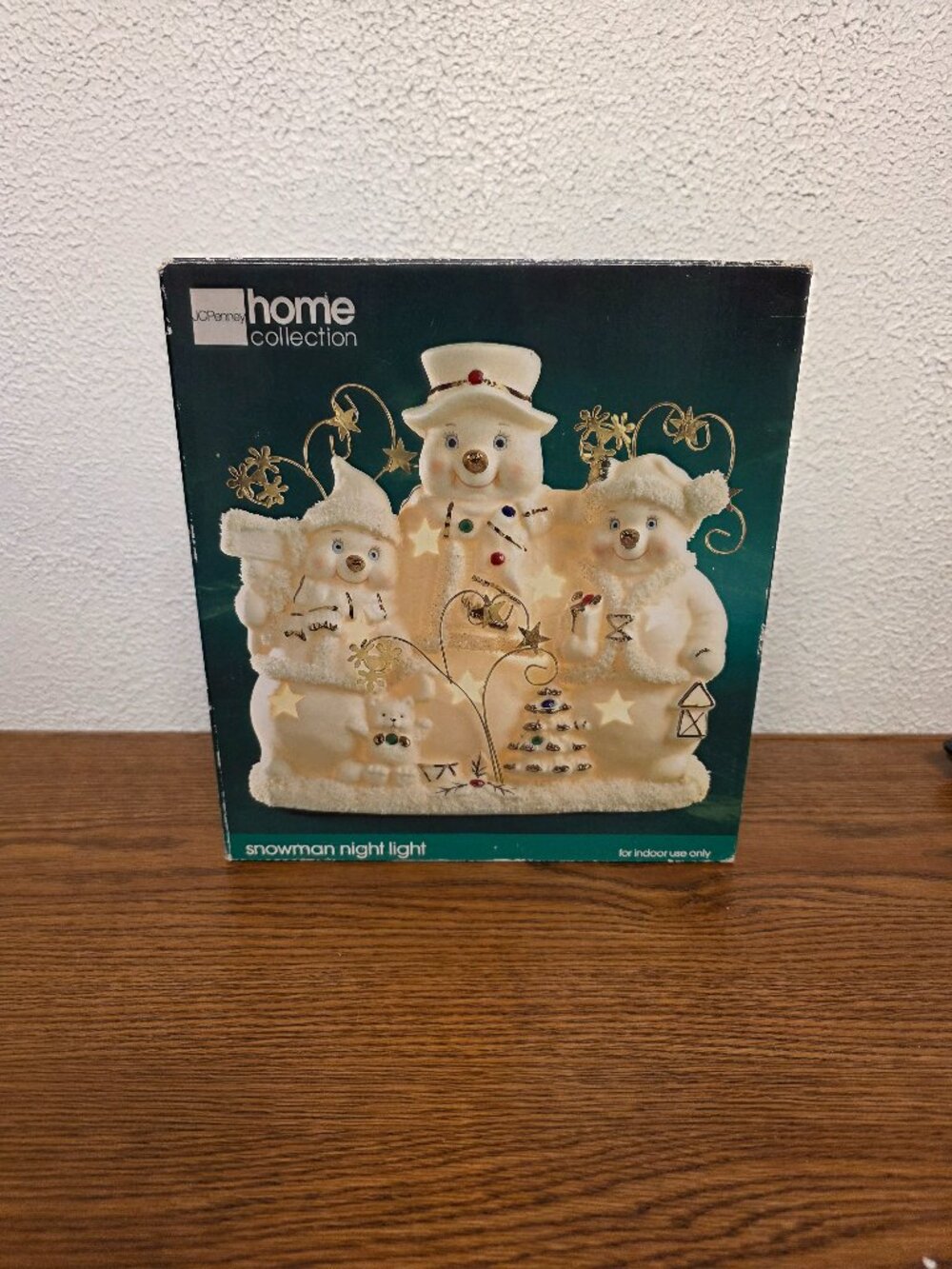 Seasonal Decor Snowman Night Light From the JC Penney Home Collection 8" x 8"